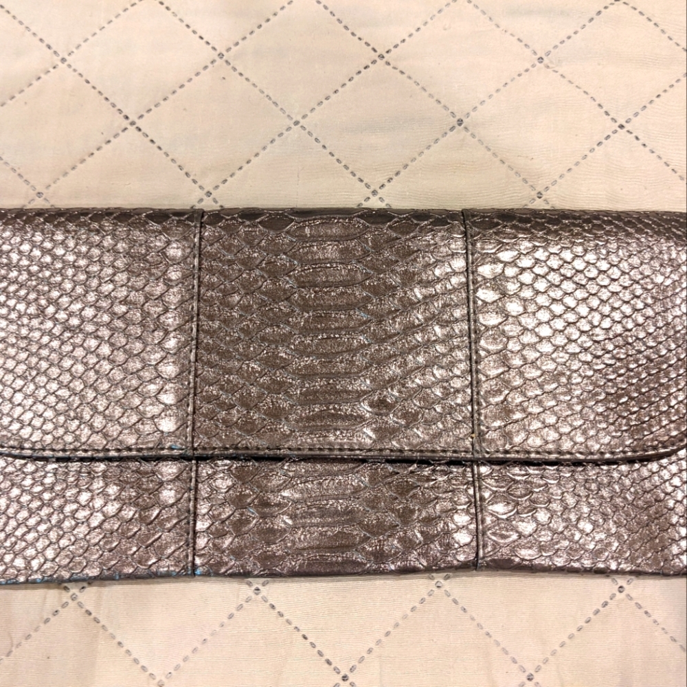 Urban Expressions clutch